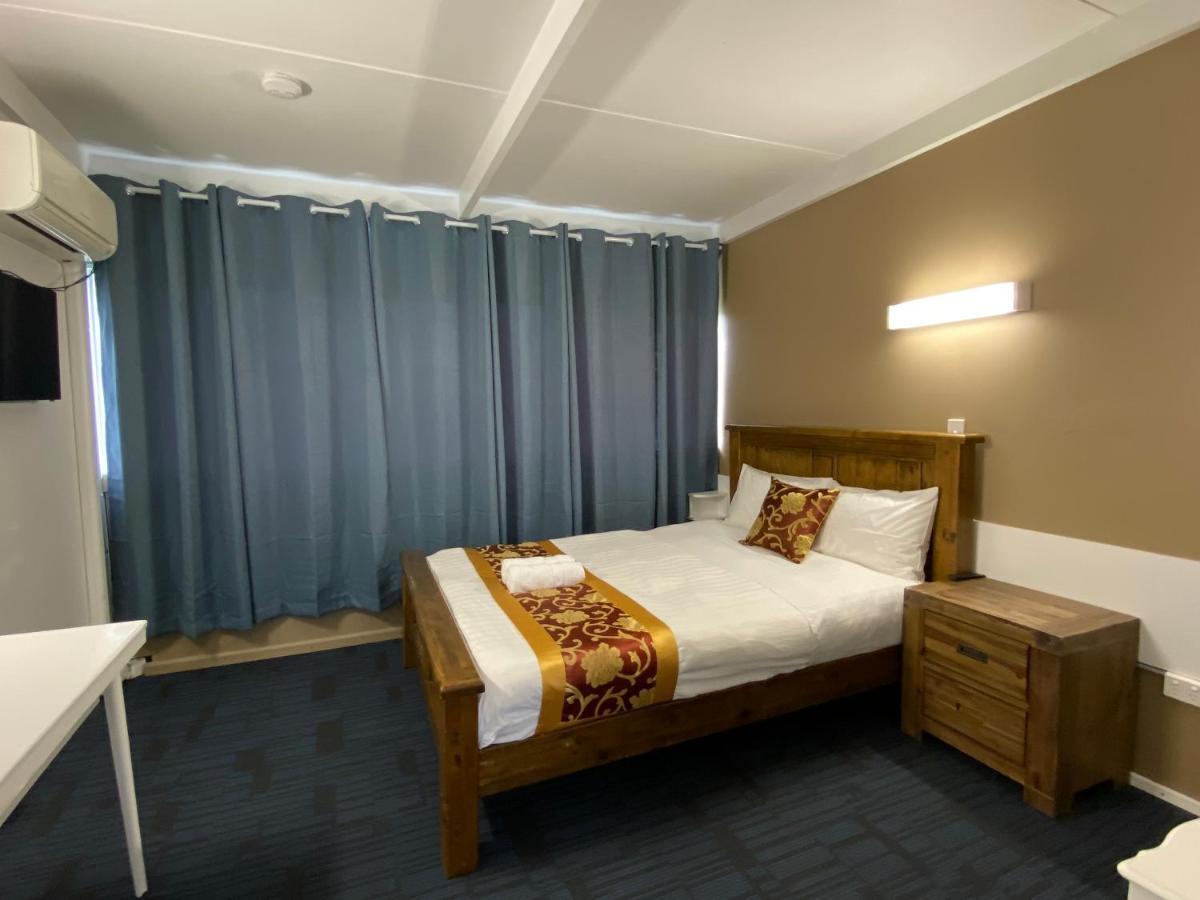 Mid Valley Motel Morwell Exterior photo