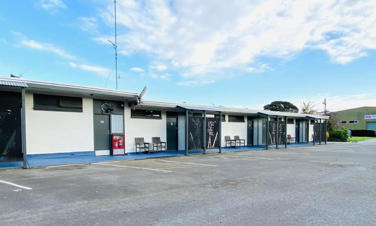 Mid Valley Motel Morwell Exterior photo